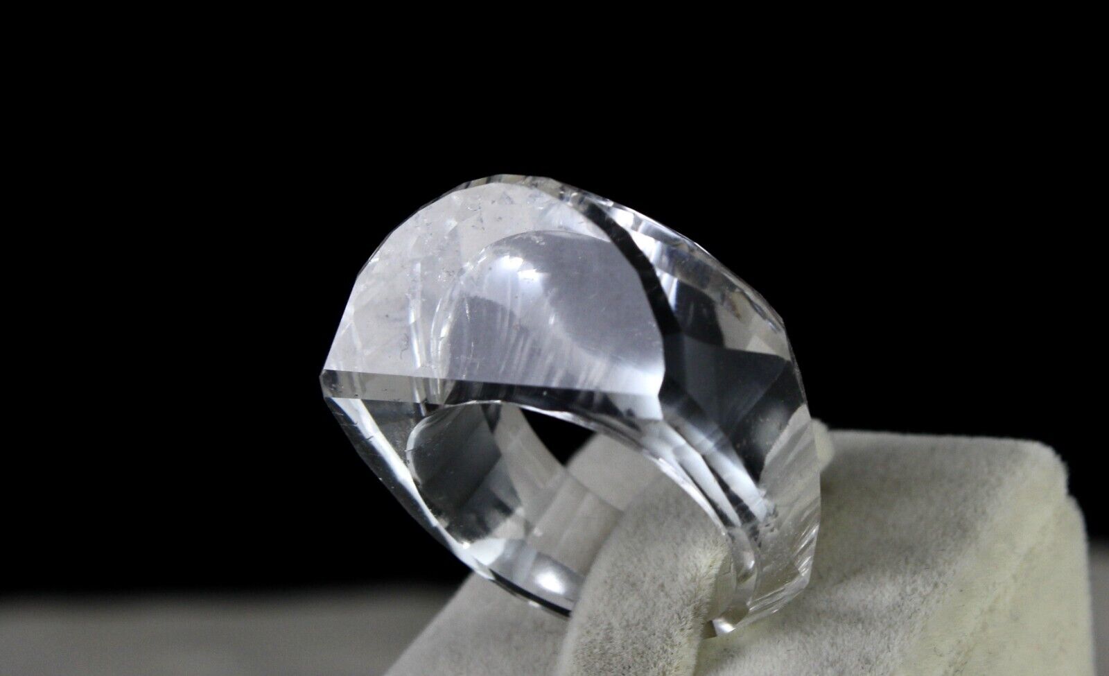 WHITE NATURAL ROCK CRYSTAL QUARTZ FACETED 53 CT FASHION GEMSTONE MEN WOMEN RING