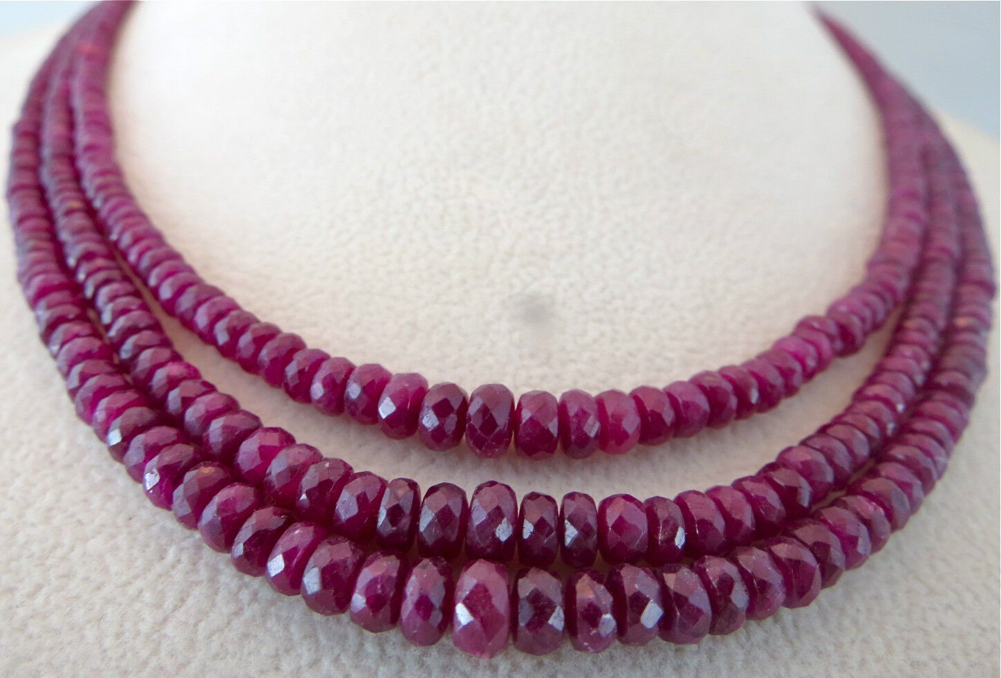 NATURAL RUBY BEADS FACETED ROUND 3 LINE 225 CARATS GEMSTONE LADIES NECKLACE