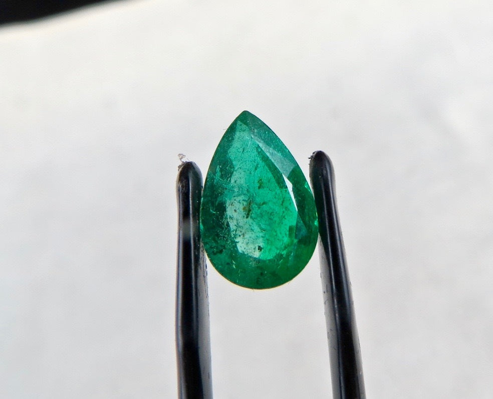 Certified Natural Zambian Emerald 2.87ct Pear Cut 12mm Gemstone For Ring Pendant