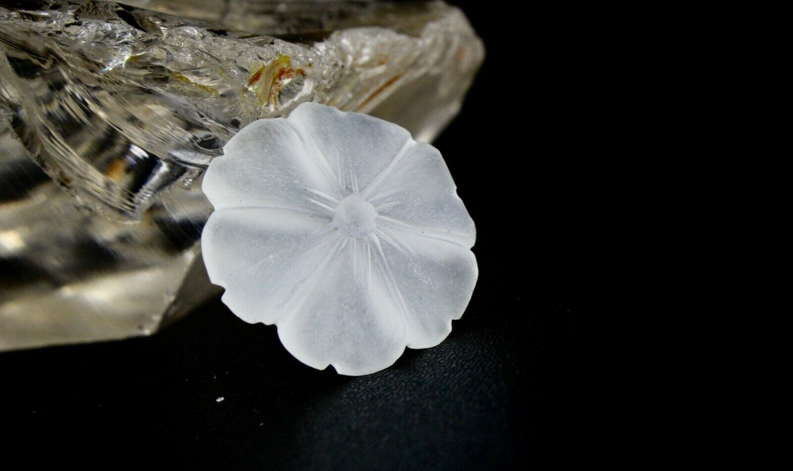Natural Rock Crystal Quartz Carved Flower 11 Pcs 137 Cts Gemstone Set Designing