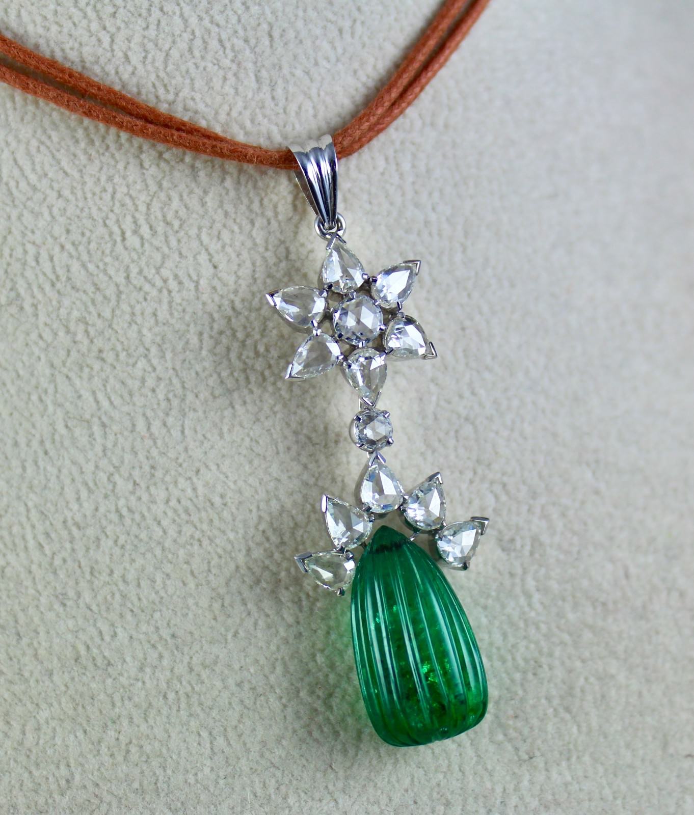 Certified Natural Emerald 10ct & Diamond Rose Cut Pendant Earring 18k Gold Set