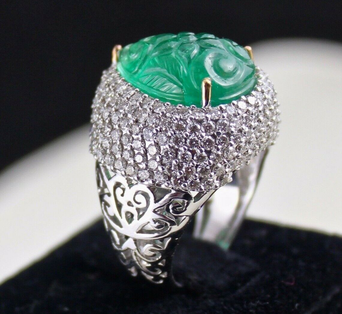 NATURAL ZAMBIAN EMERALD 10 CARATS PEAR CARVED WHITE DIAMOND LADIES 18K GOLD RING