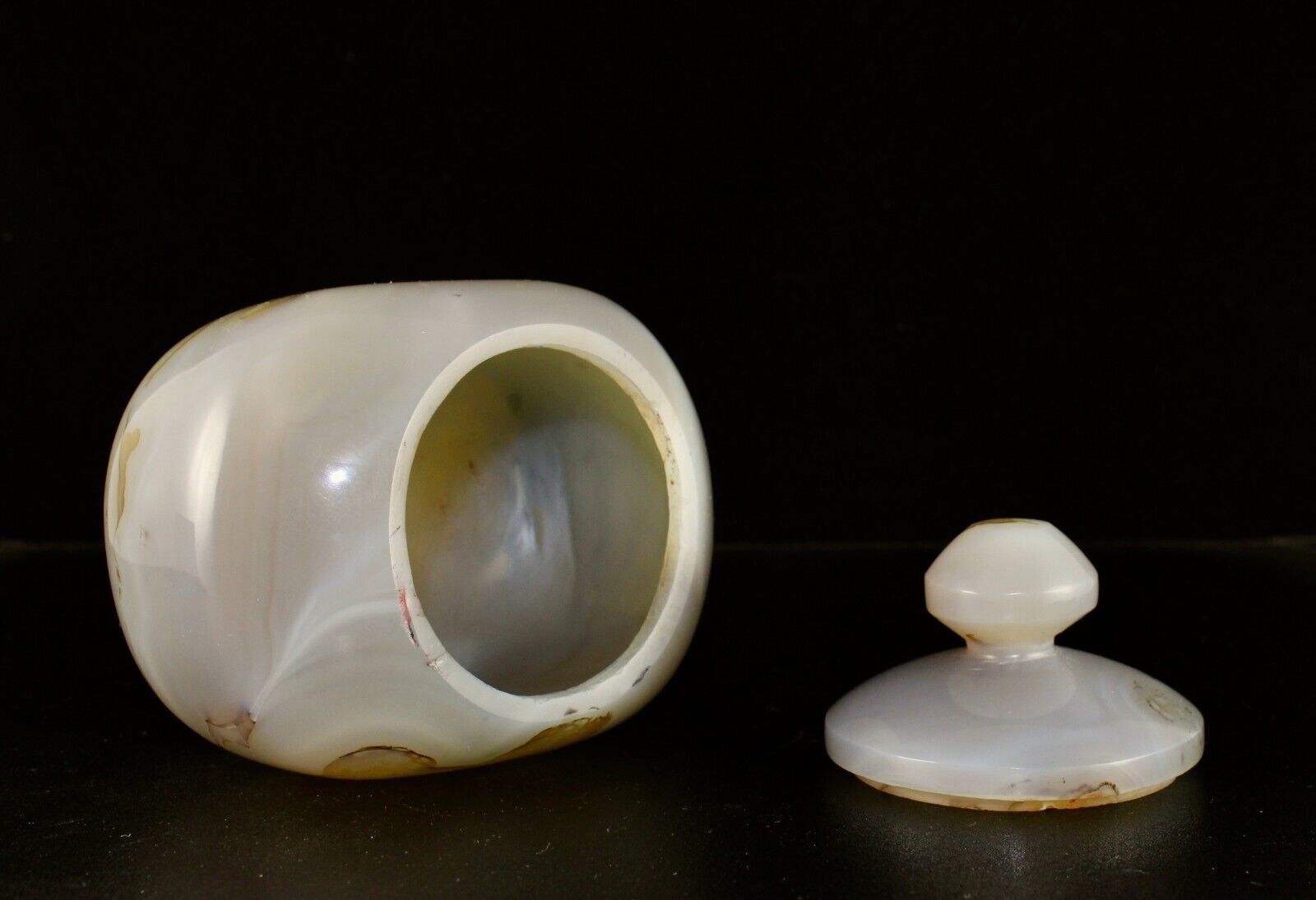 HAND CRAFTED 5" NATURAL CHALCEDONY 2806 CTS GEMSTONE CARVED POT FOR HOME DECOR