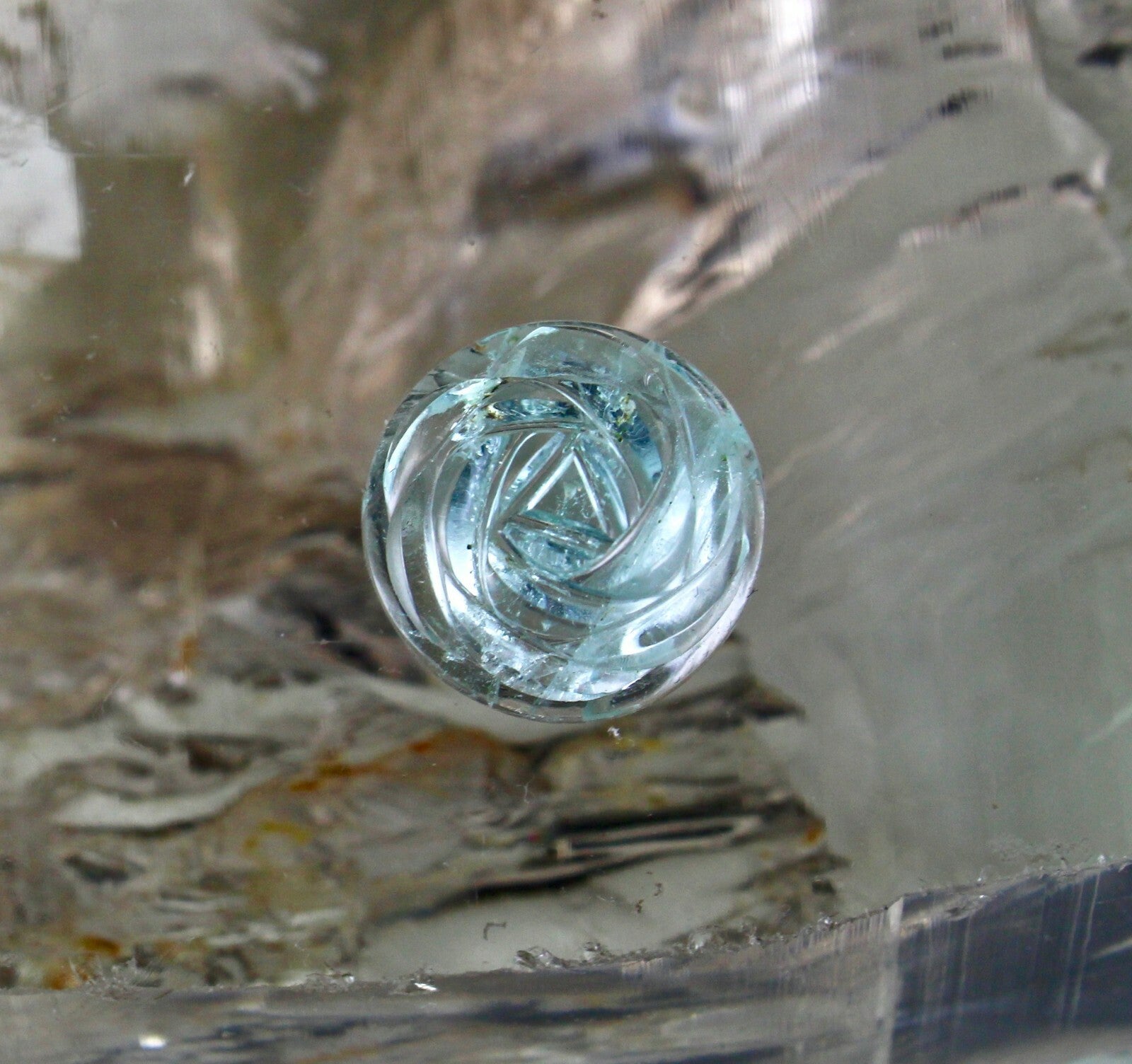 Natural Blue Aquamarine 12.48 Ct Flower Carved Gemstone Ring Pendant For Women