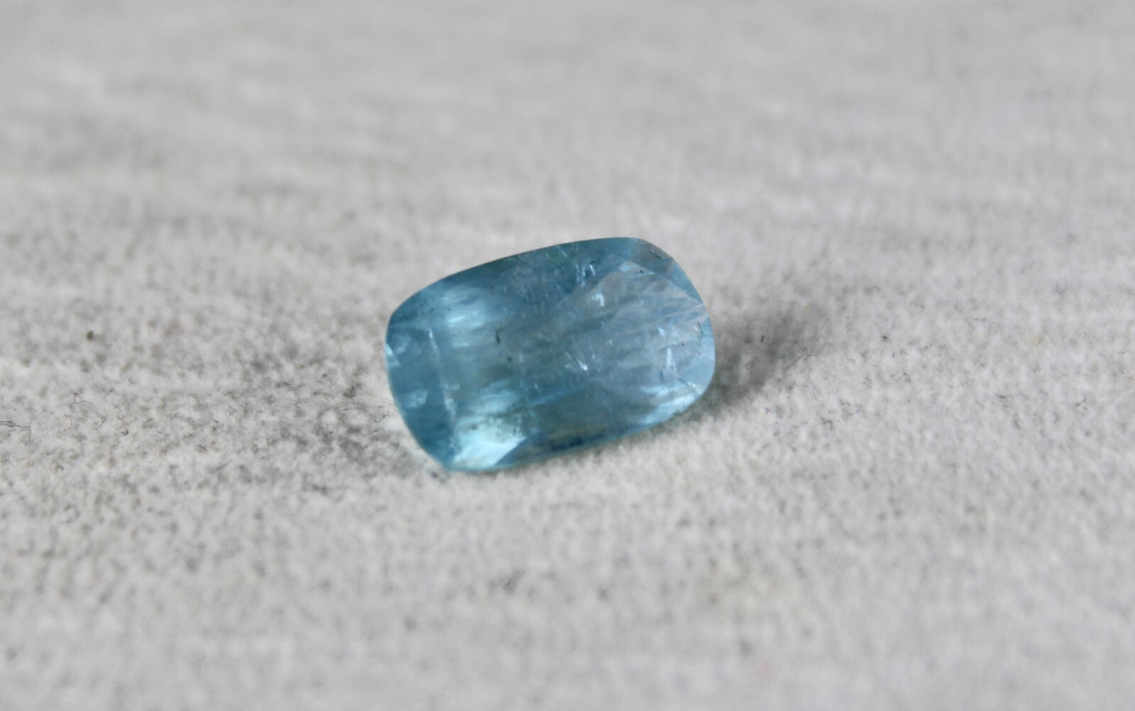 Best Natural Blue Aquamarine Cushion Cut 4.24ct Gemstone For Ring Pendant