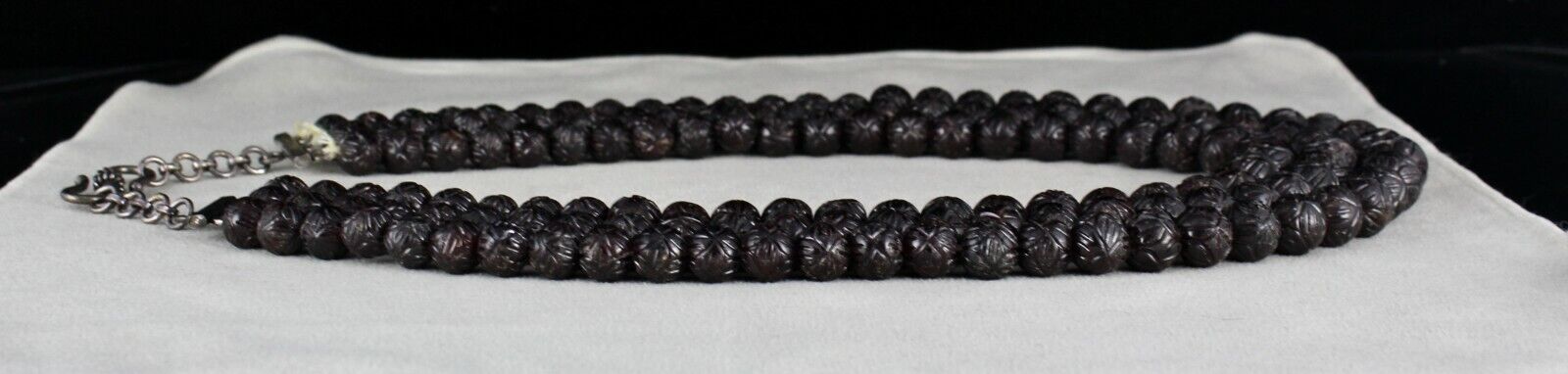 NATURAL RED GARNET CARVED BEADS 3 LINE 1686 CARATS GEMSTONE OLD SILVER NECKLACE