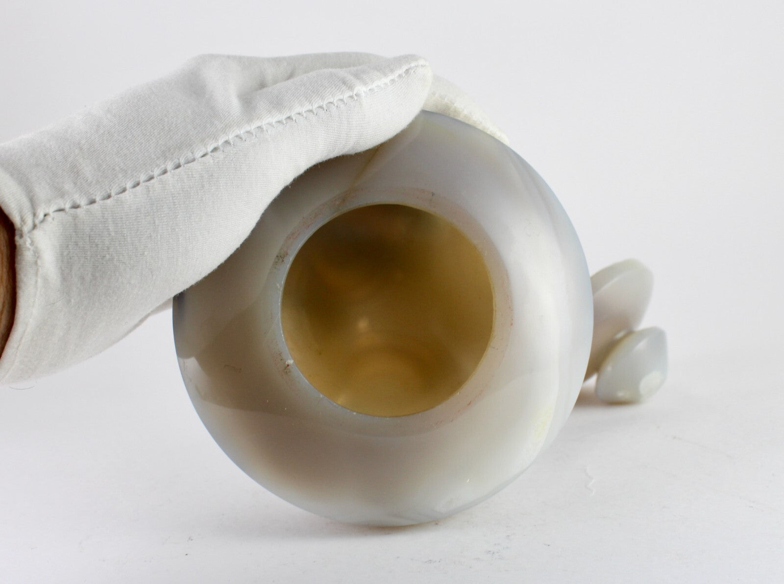 Certified Handcrafted 4.5" Natural Chalcedony 3260ct Carved Pot Home Decor