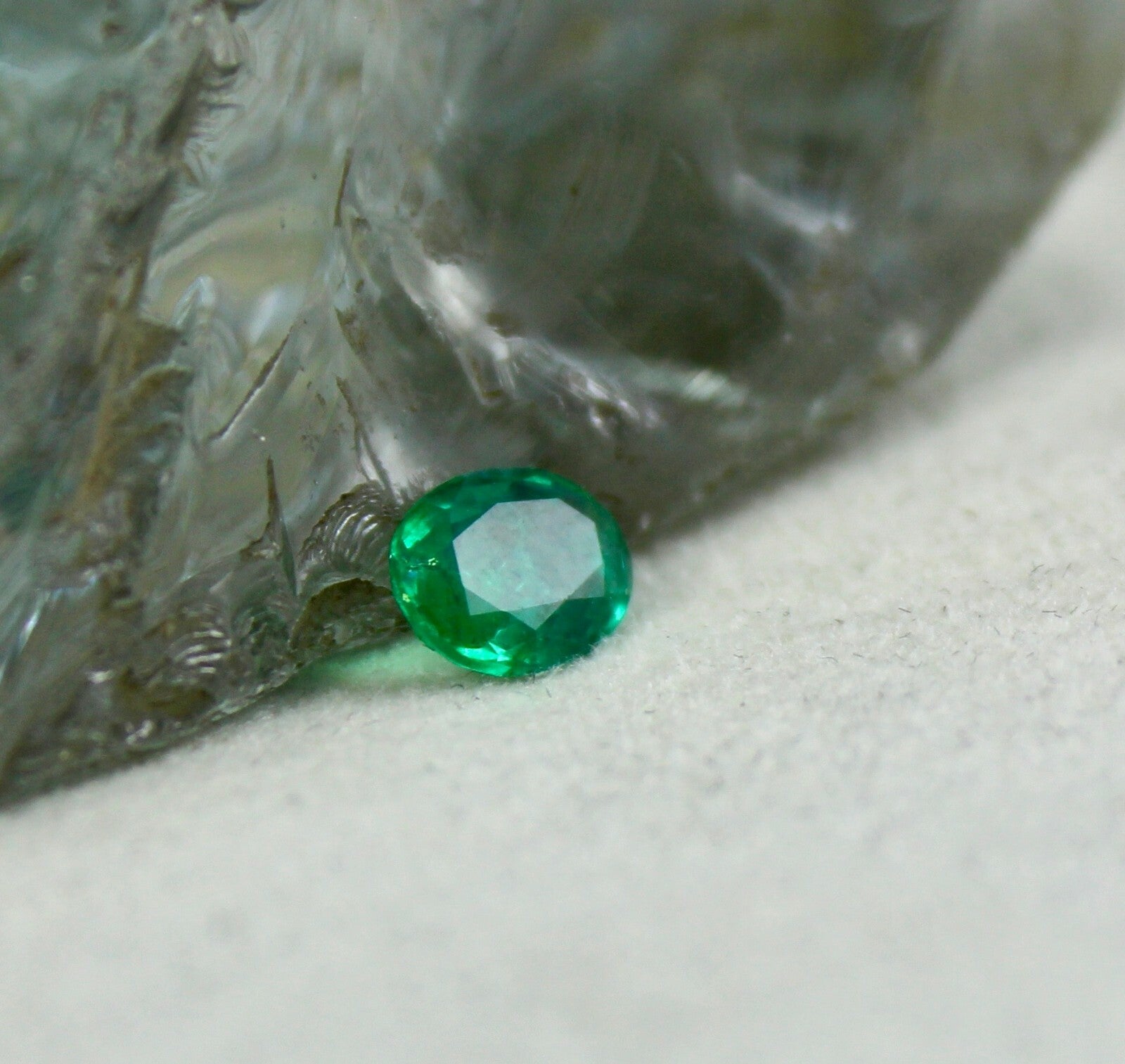 Certified Natural Emerald 7 Pc Set Oval Cut 5.05 Ct Loose Gemstone For Designing