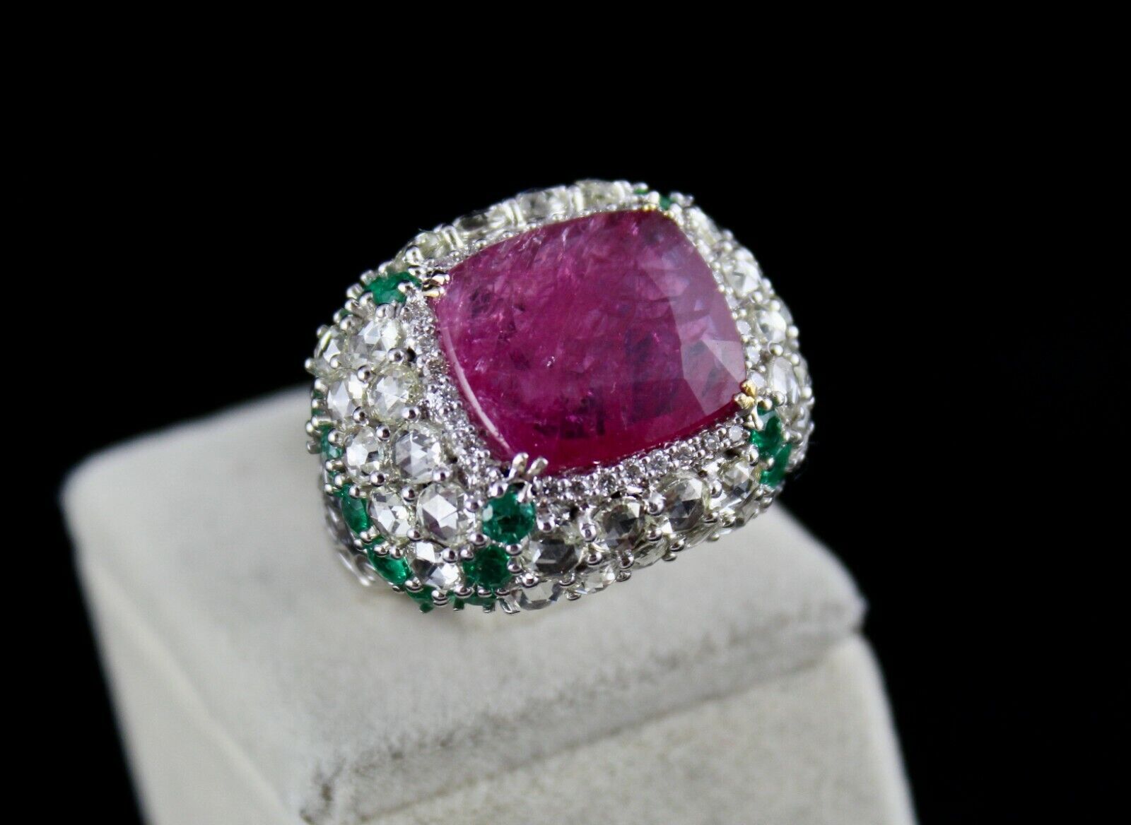 IMPORTANT NATURAL RUBY CUSHION ROSE CUT DIAMOND EMERALD 18K GOLD COCKTAIL RING