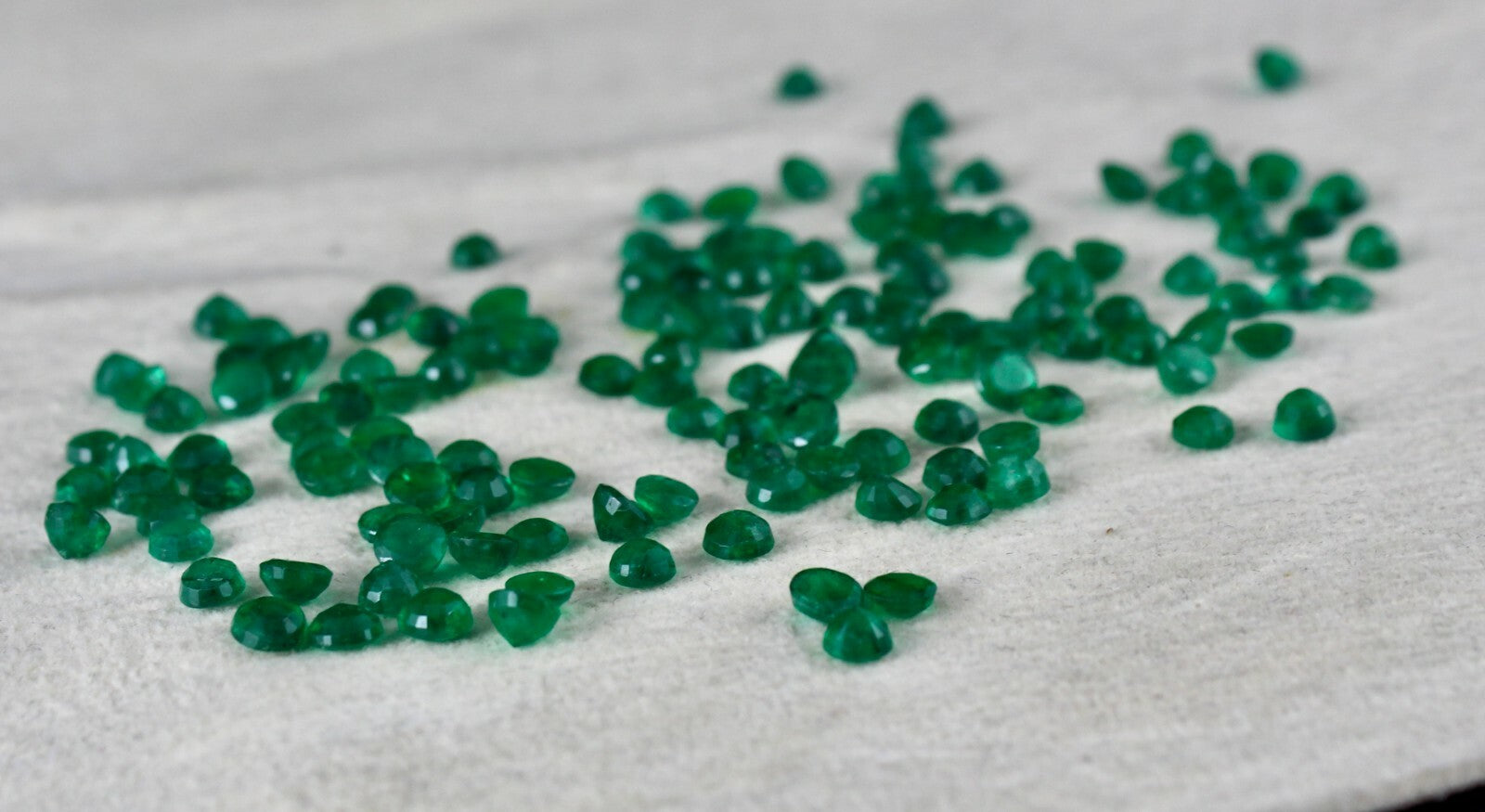 Certified Natural Zambian Emerald 31.25ct Round 3.4-4.00mm Loose Gemstone