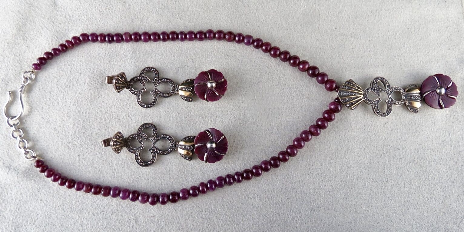 Vintage Natural Ruby Carved Diamond Gold Silver Victorian Pendant Earring Set