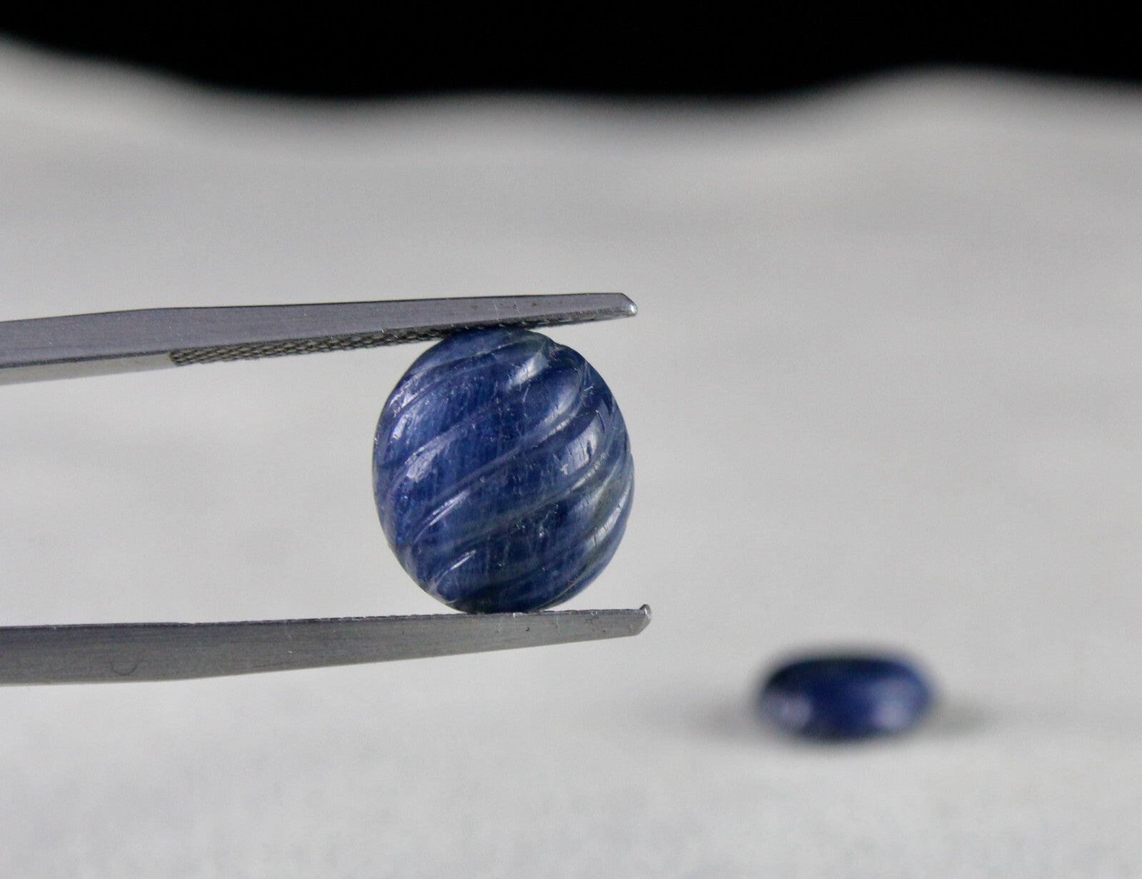 Natural Carved Blue Sapphire 10.90 Ct Oval 2pc Gemstone For Earrings Design