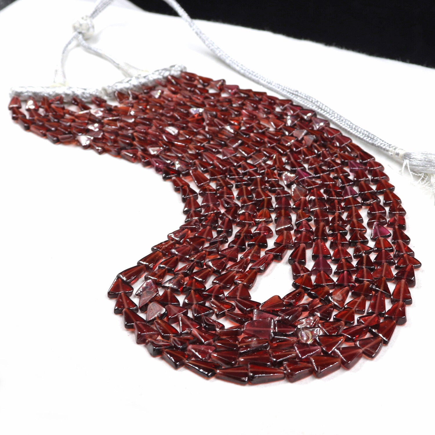 NATURAL GARNET BEADS FANCY 6 LINE 600 CARATS GEMSTONE LADIES BEADS NECKLACE