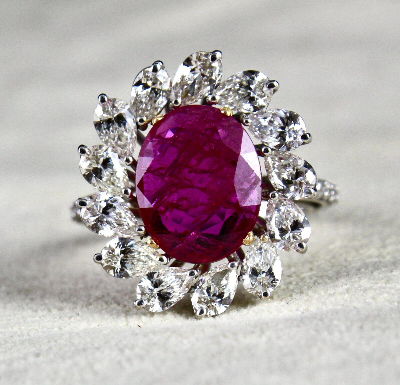 Natural Mozambique Ruby Oval Cut Gemstone Pear Diamond 18K Gold Statement Ring