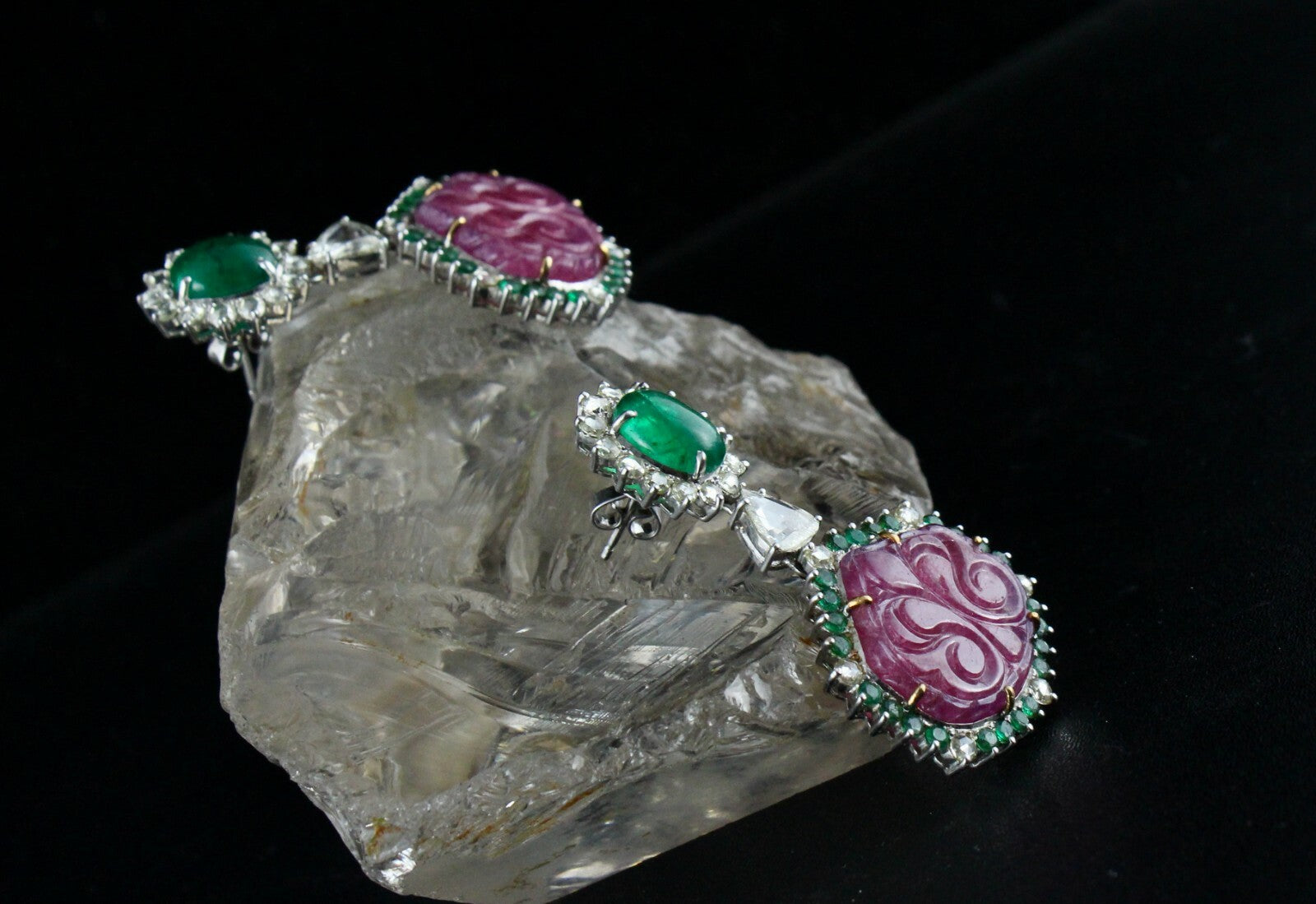 Certified Natural Emerald 169.45ct Ruby Carved Rose Cut Diamond 18k Gold Earring