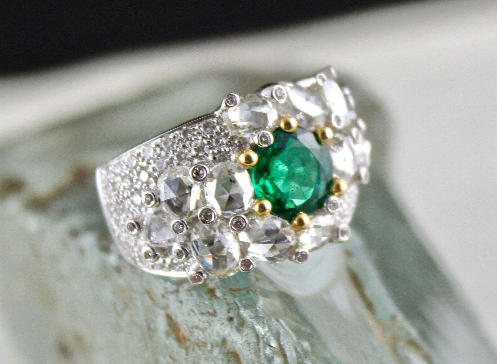 TOP NATURAL ZAMBIAN EMERALD ROUND CUT ROSE CUT DIAMOND 18K GOLD STATEMENT RING