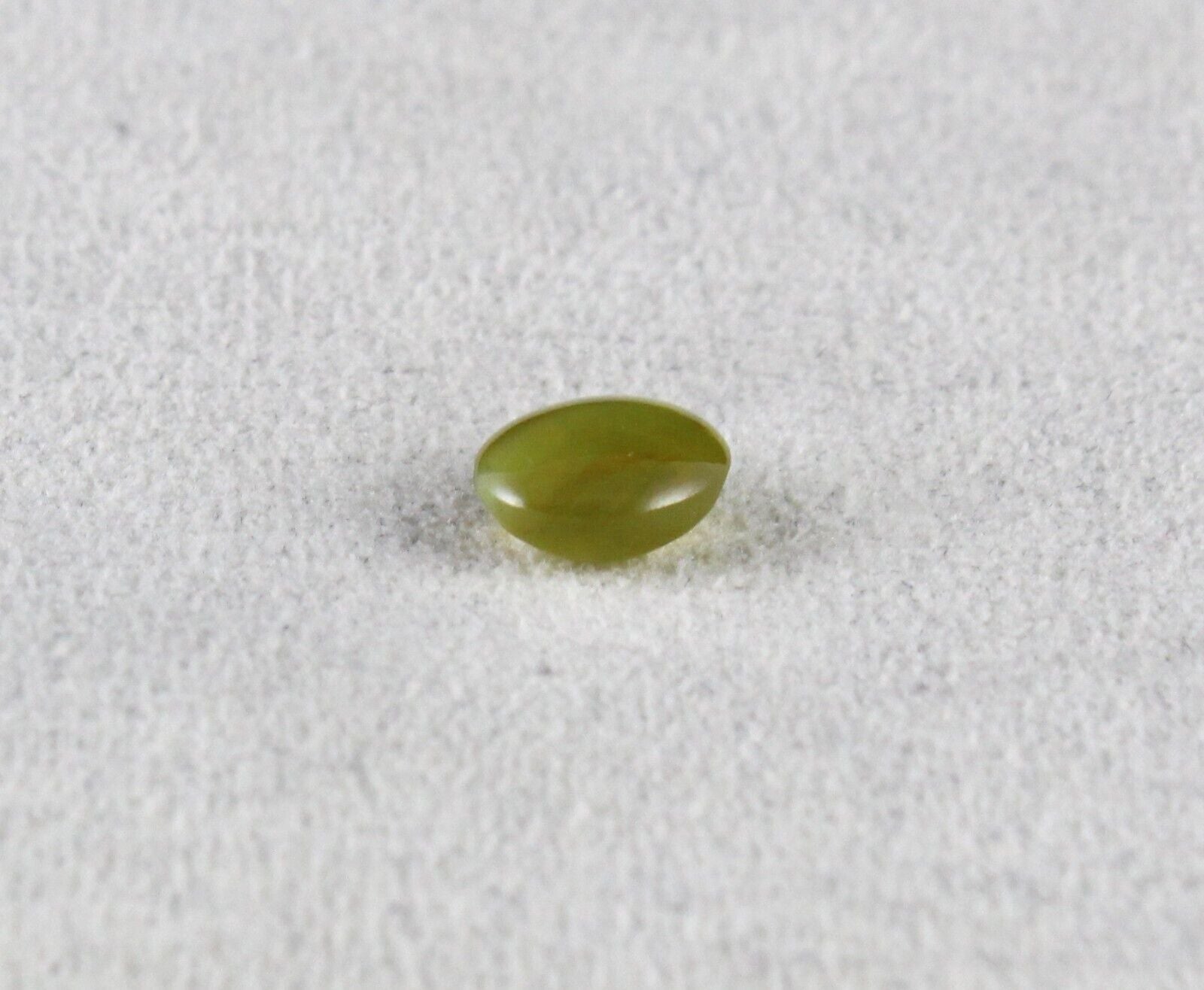 Natural Chrysoberyl Cat's Eye Cabochon 2.51 Cts loose Gemstone For Ring Pendant