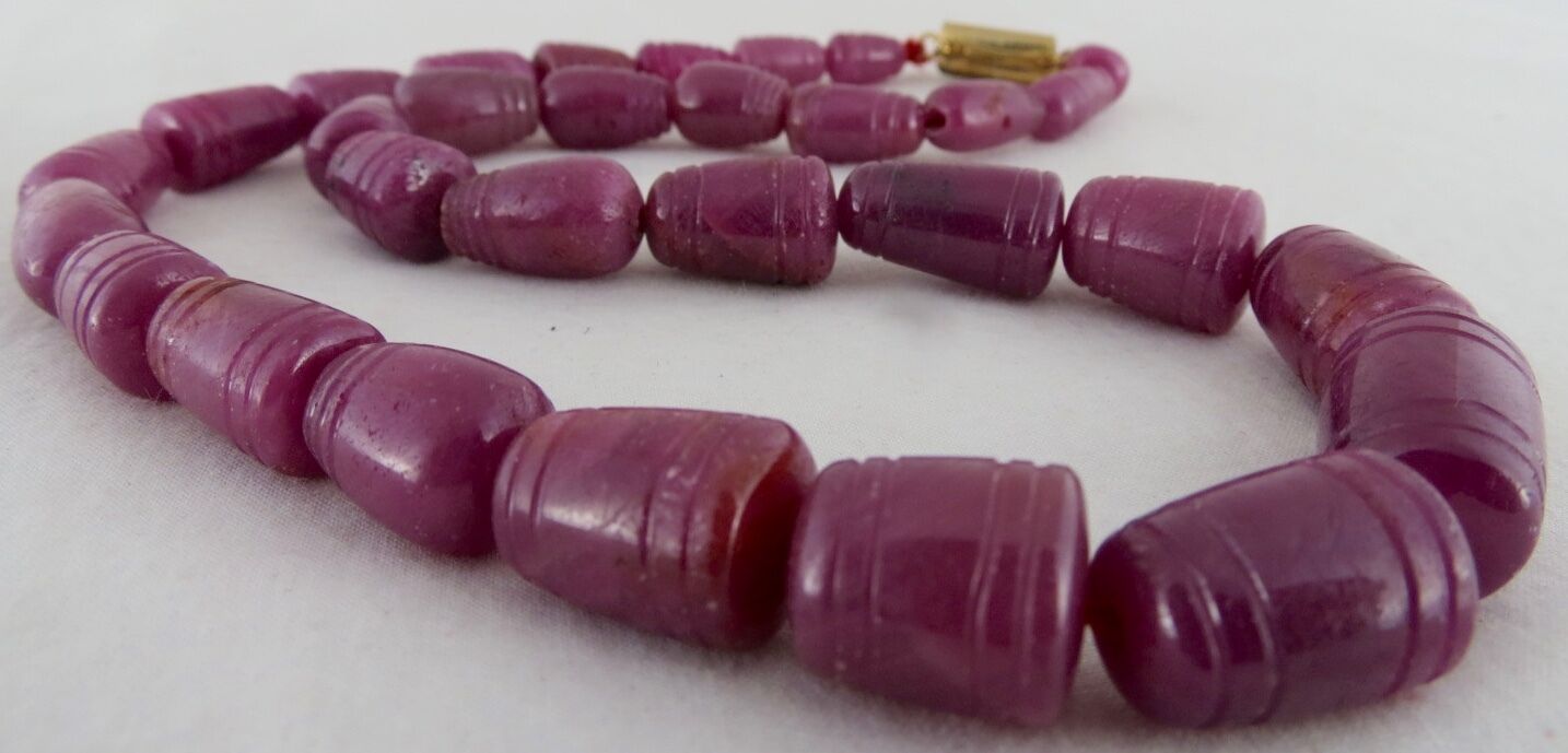 NATURAL UNHEATED RUBY BEADS CARVED 1 LINE 443 CARATS GEMSTONE WITH METAL CLASP