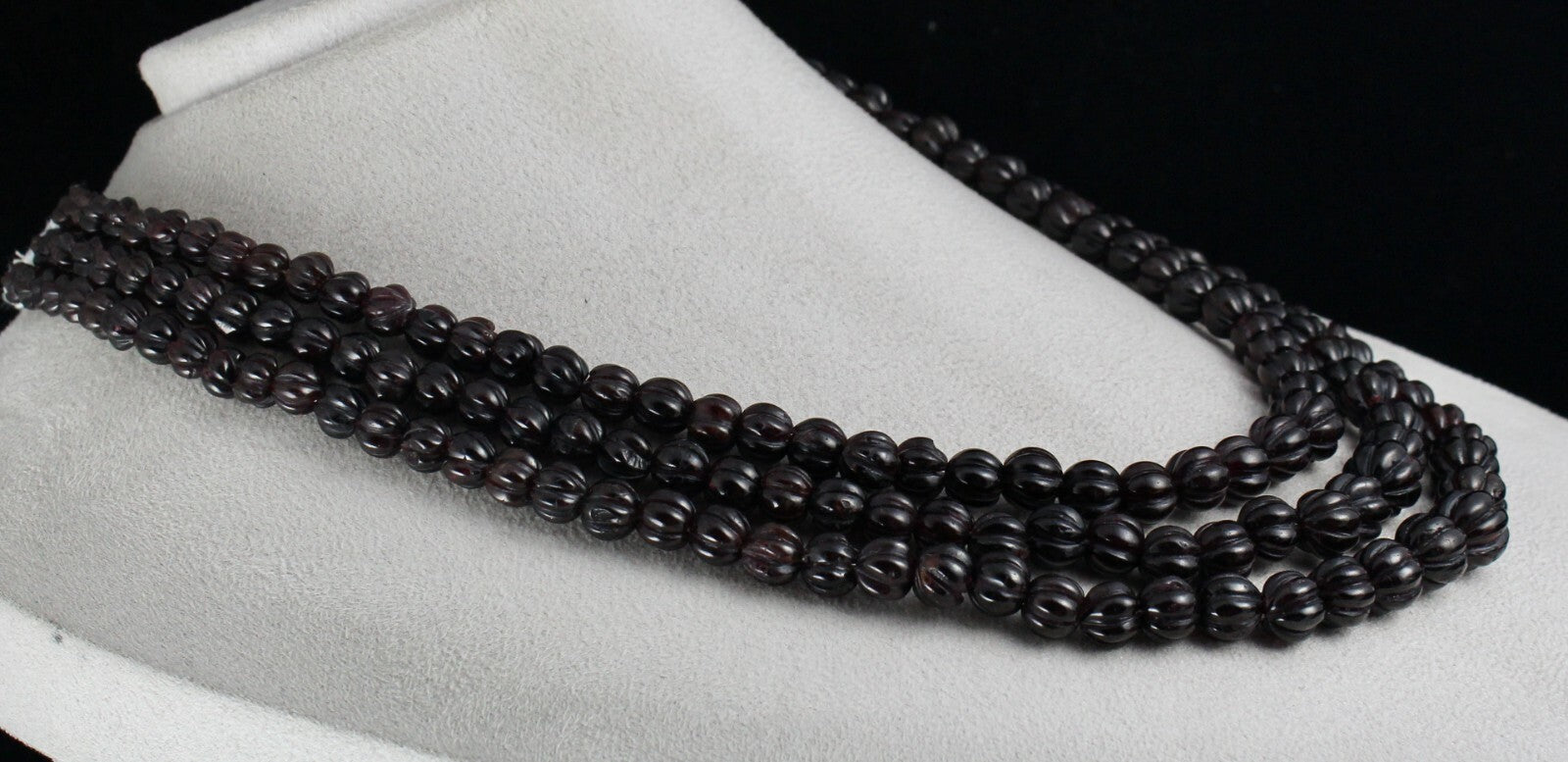 Natural Garnet 1092ct Carved Melon Beads 3 Line Gemstone Fashion Necklace