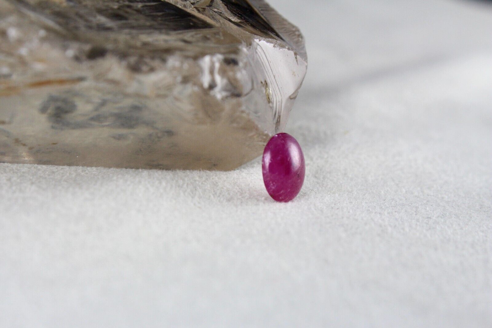 FLAT NATURAL RUBY OVAL CABOCHON 2.06 CTS LOOSE RED GEMSTONE RING PENDANT DESIGN