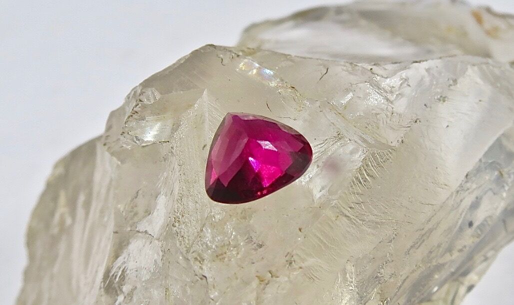 NATURAL PINK TOURMALINE RUBELLITE HEART CUT 2.84 CTS GEMSTONE FOR RING PENDANT