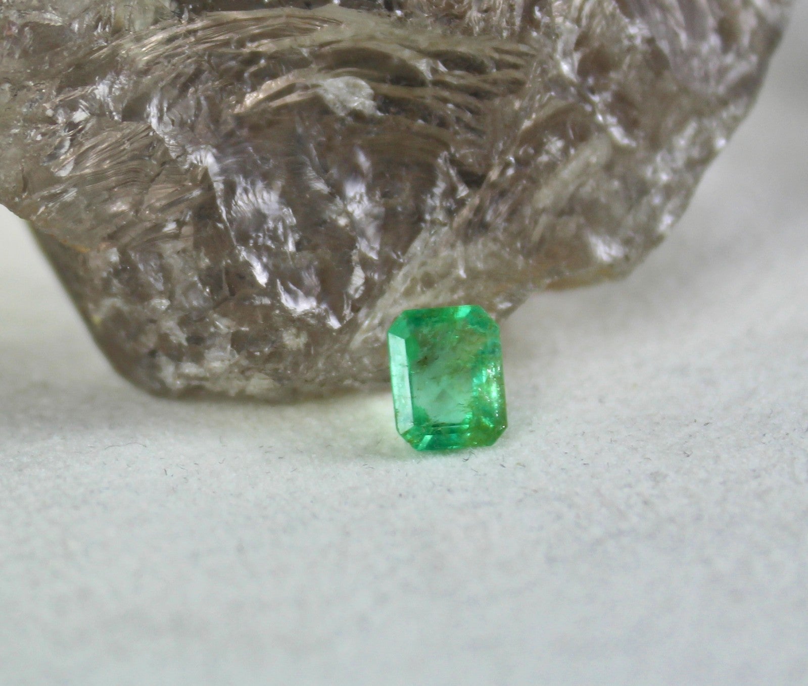 Certified Natural Old Mines Spinel Emerald Octagon Cut 5.04 Ct Gemstone Set