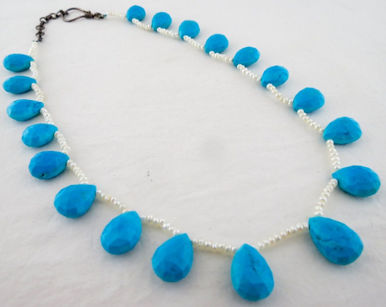 BLUE TURQUOISE MAGNESITE FACETED TEAR DROP BEADS 205 CTS PEARL SILVER NECKLACE