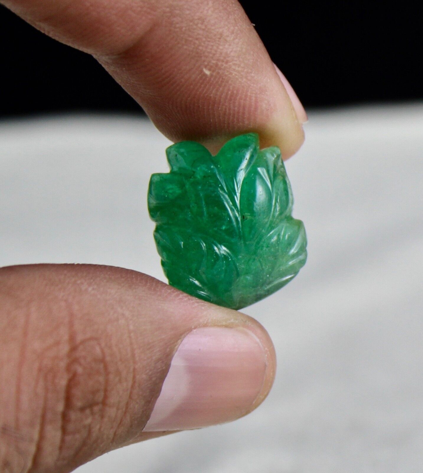 NATURAL ZAMBIAN EMERALD CARVED LEAF 16.64 CARATS GEMSTONE FOR RING OR PENDANT