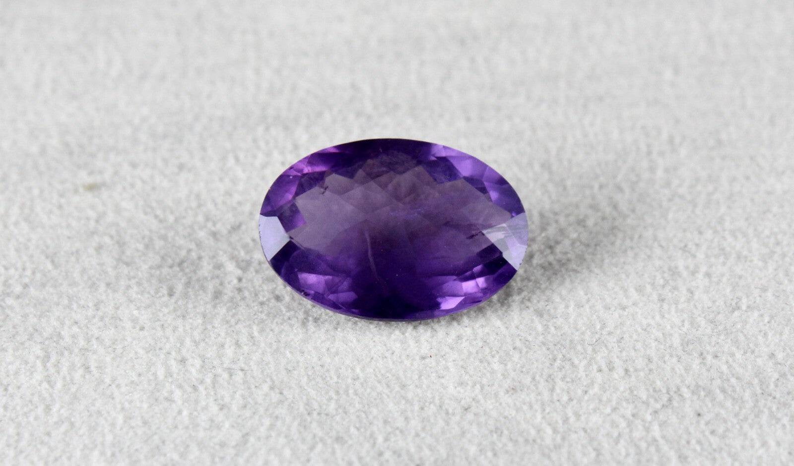 Natural Amethyst Oval Cut 21mm 15.31ct Purple Gemstone For Ring Pendant