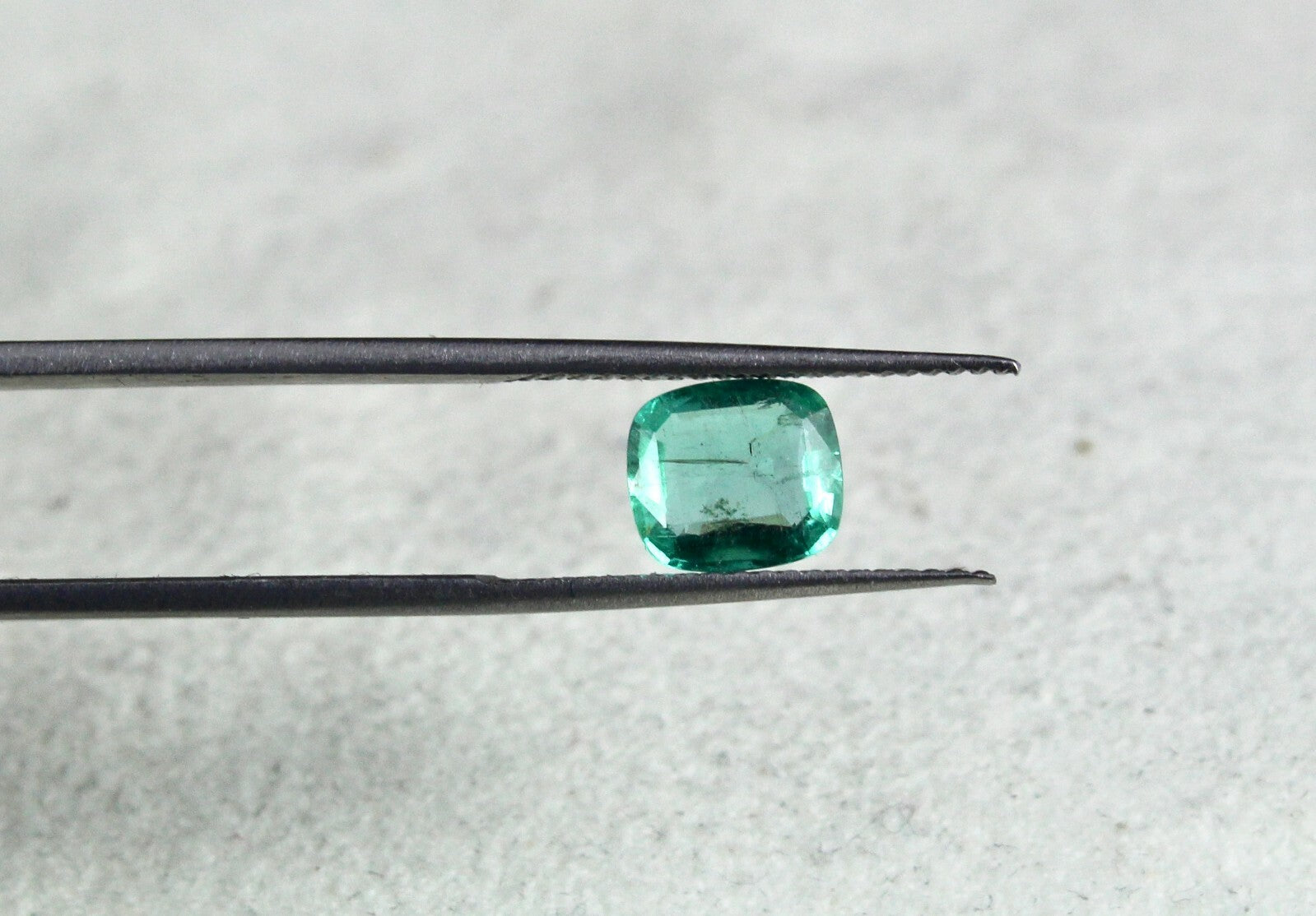 Emerald 7x7mm Cushion Cut 1.13 Ct Loose Gemstone Ring Pendant Design