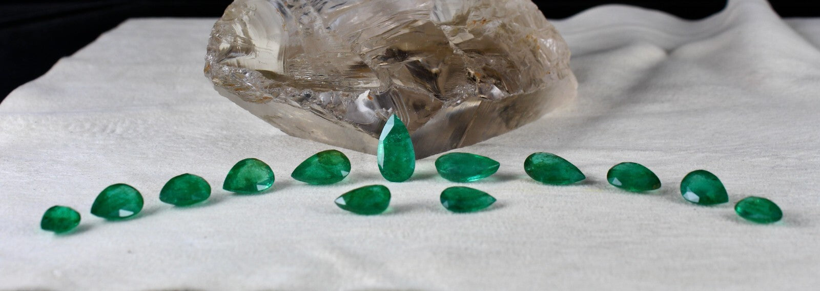 Certified Natural Zambia Emerald 43.50ct Pear Cut Gemstone Ring Earring Set