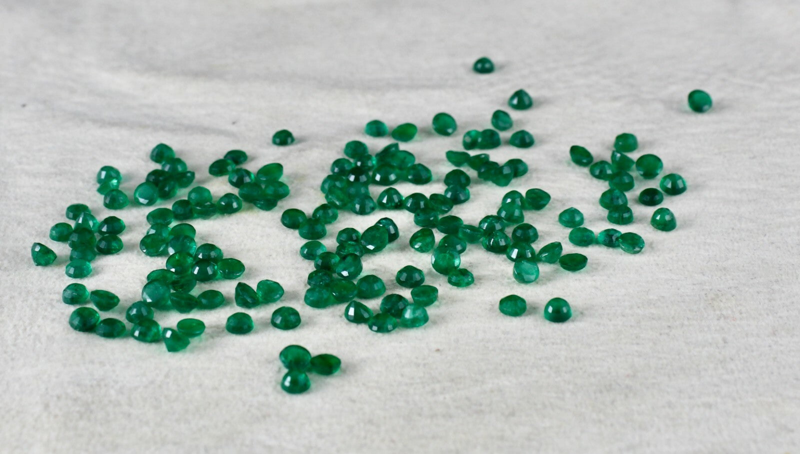 Certified Natural Zambian Emerald 31.25ct Round 3.4-4.00mm Loose Gemstone