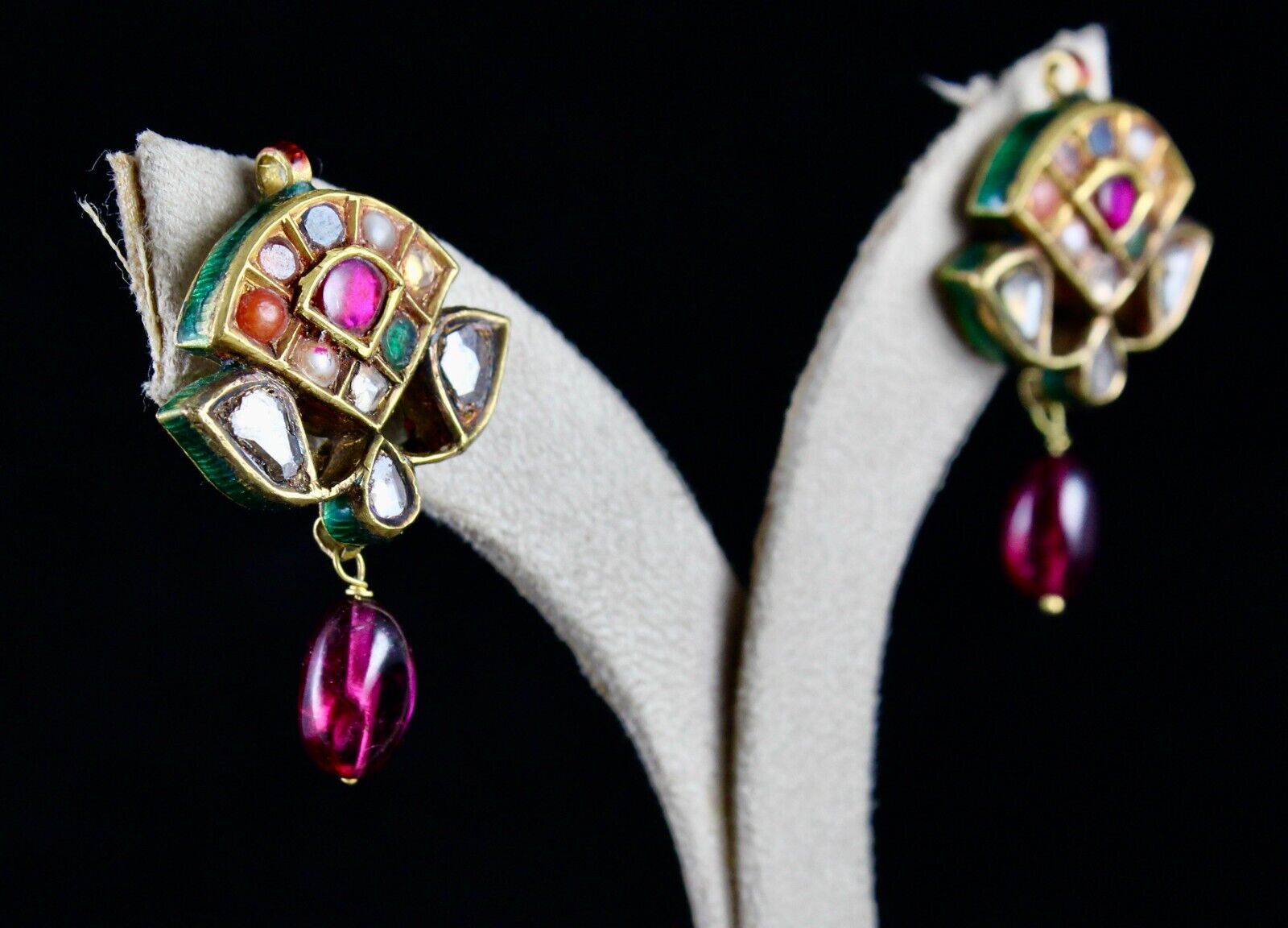 Fine Diamond Cut Navratan Stone 22k Yellow Gold Jadau Indian Style Stud Earring