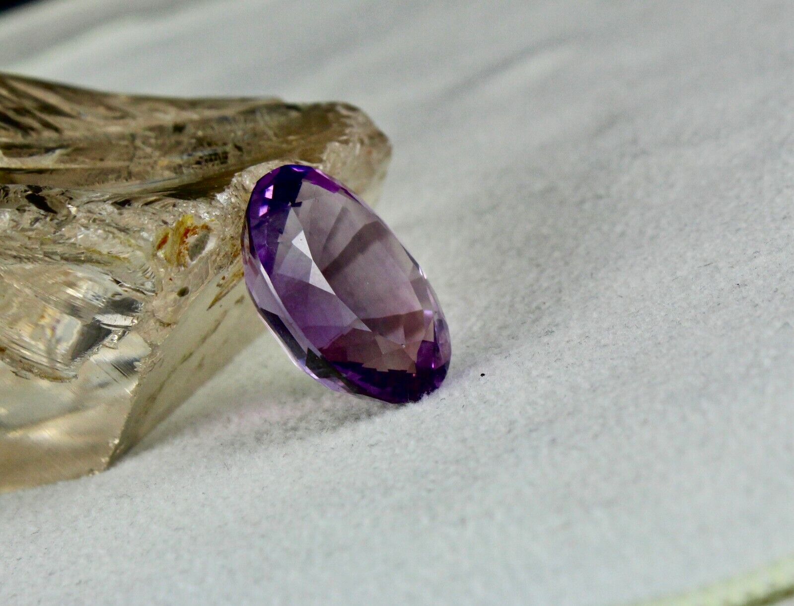 Natural Amethyst Oval Cut Gemstone 24x18mm 32.60 Cts Designing Pendant Ring