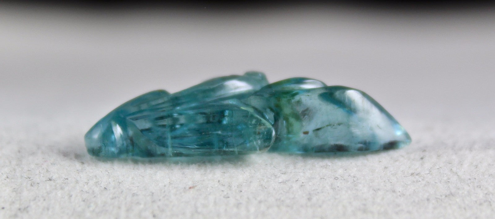 Certified Gtl Natural Blue Aquamarine 15.25 Ct Carved Leaf Gemstone Design