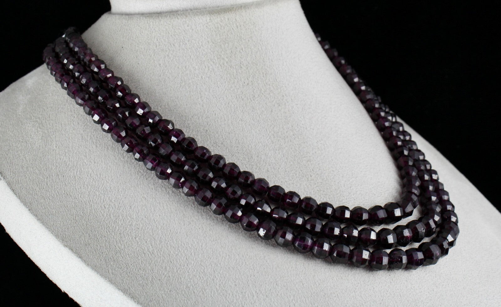 Natural Garnet Round Faceted Beads 867ct Gemstone Ladies Necklace