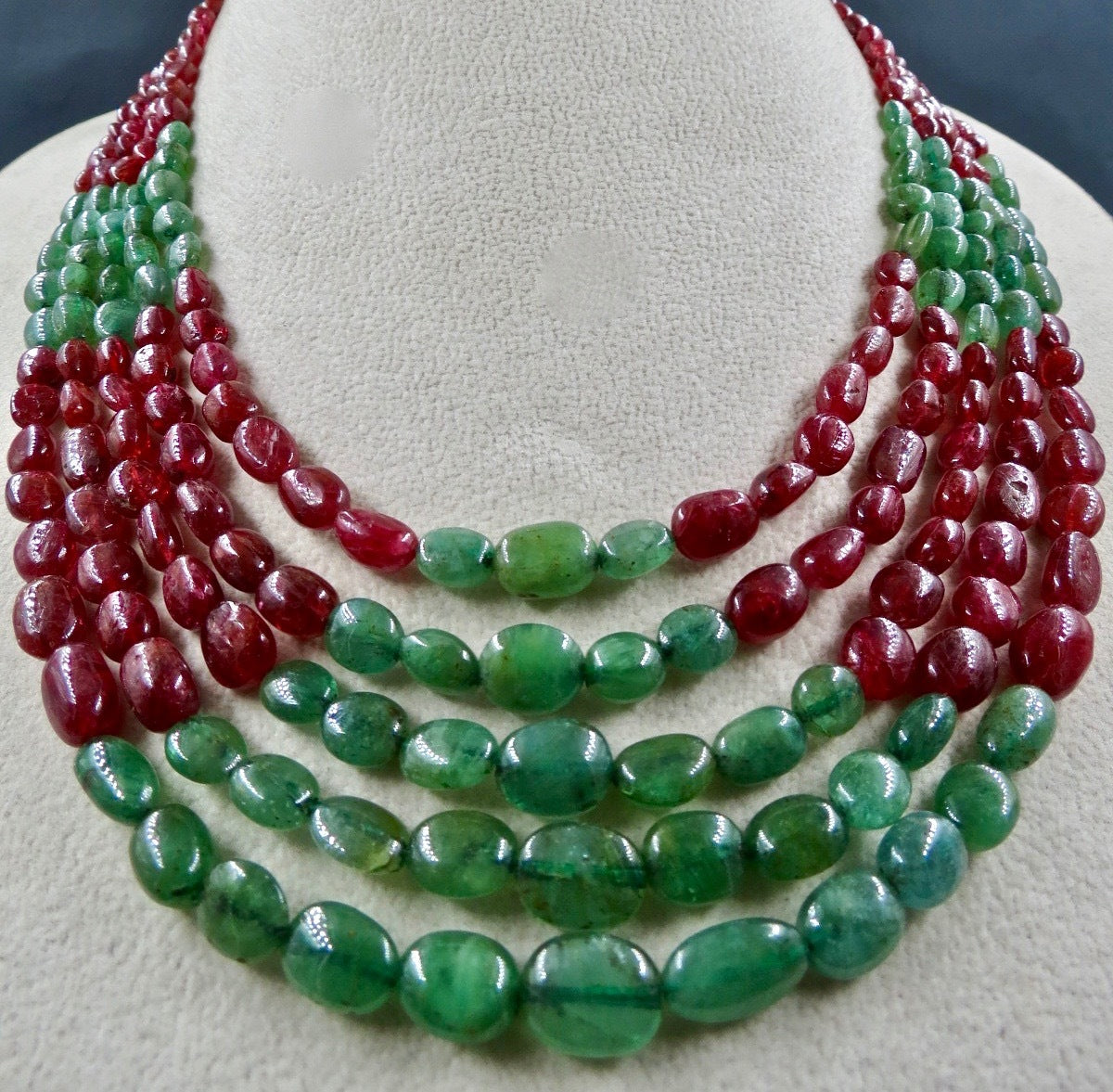Certified 518 Ct Natural Red Spinel Green Emerald Beads Cabochon Necklace