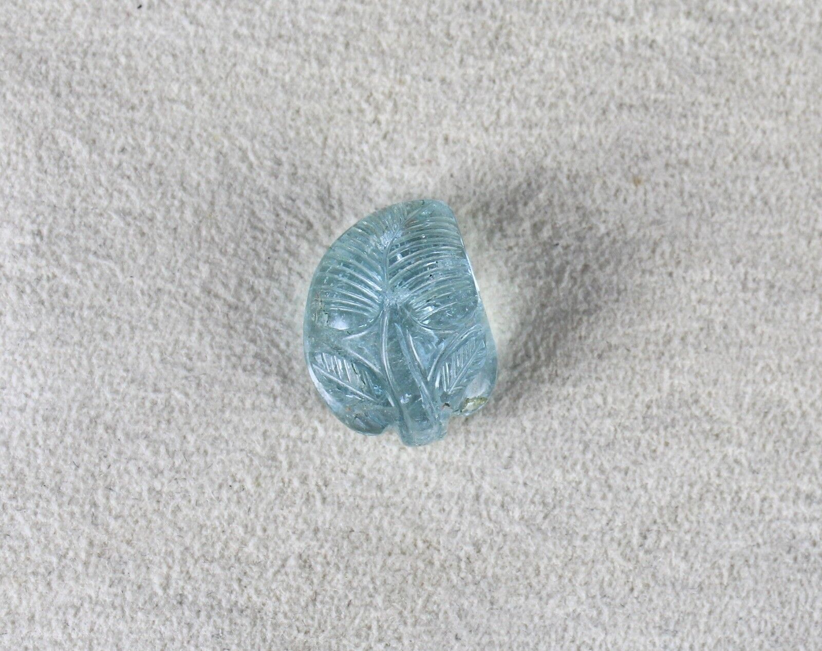 CLASSIC NATURAL BLUE AQUAMARINE CARVED LEAF 12.15 CARATS GEMSTONE PENDANT RING