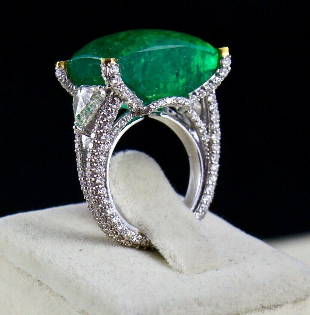 CLASSIC NATURAL 23 CARATS ZAMBIAN EMERALD ROSE CUT DIAMOND 18K GOLD LADIES RING