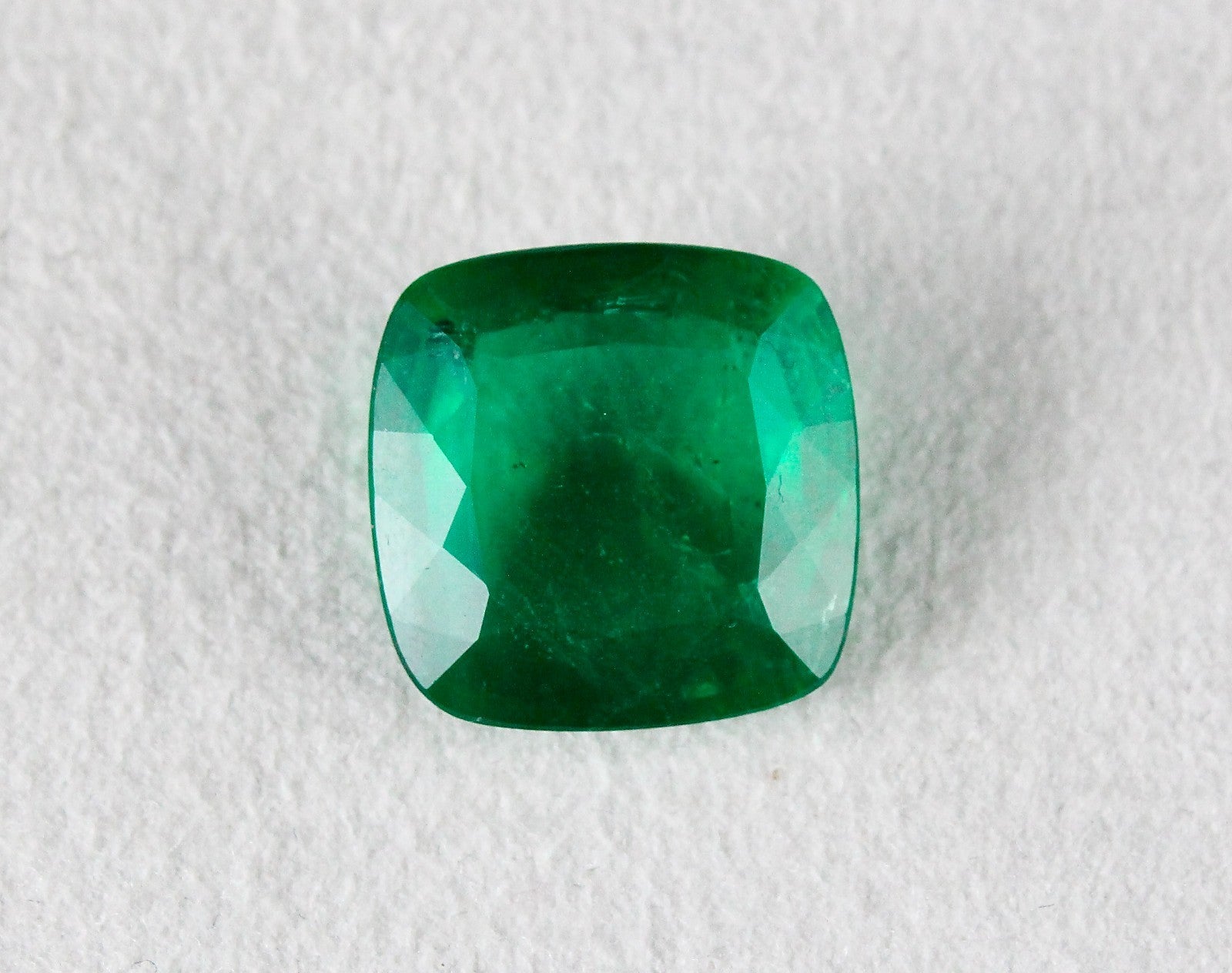 Certified Natural Emerald 16.69 Ct Cushion Cut Loose Gemstone for Ring Pendant