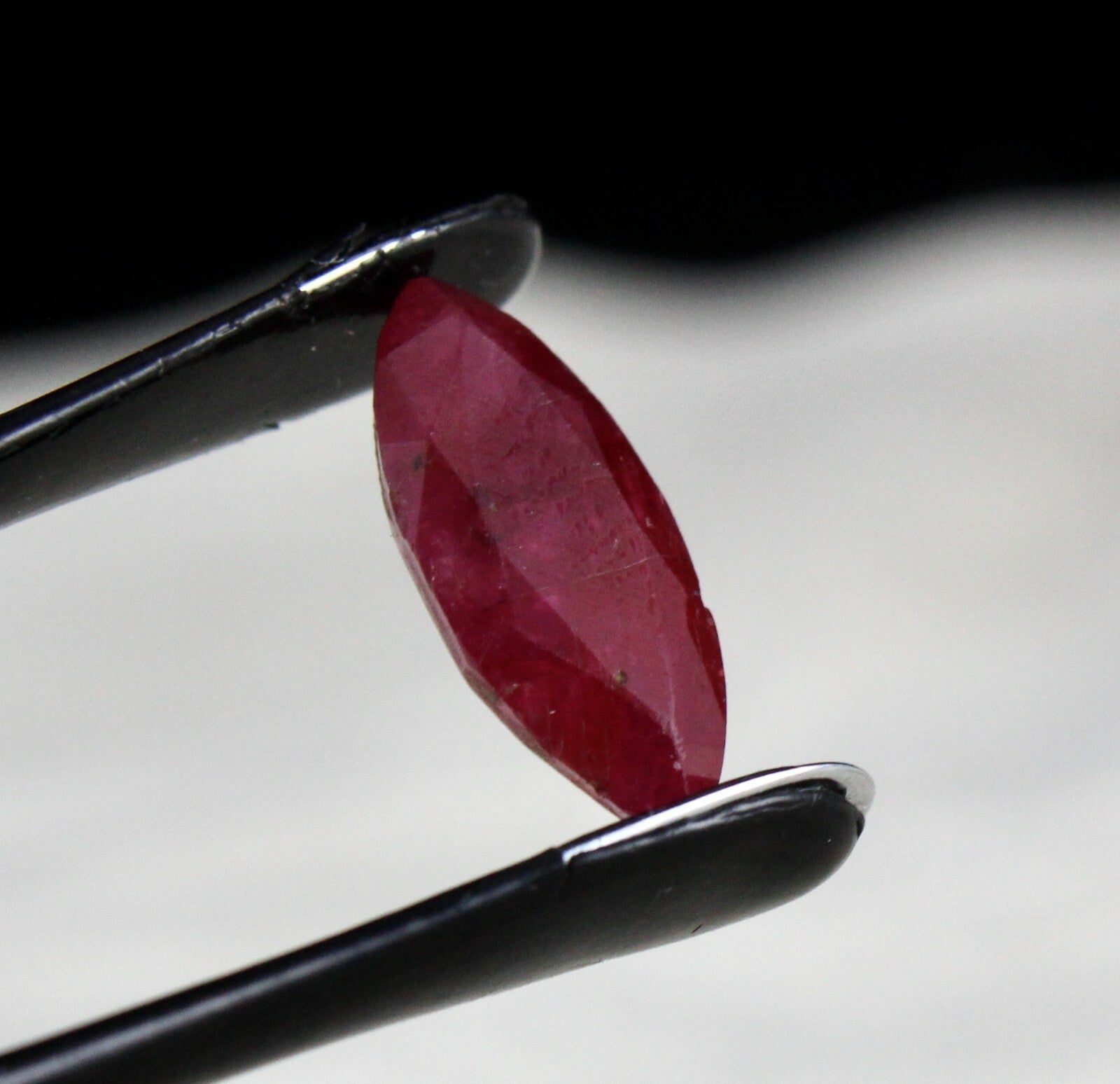 Natural Red Ruby Marquise Cut 3.81 Ct Gemstone For Ring Pendant