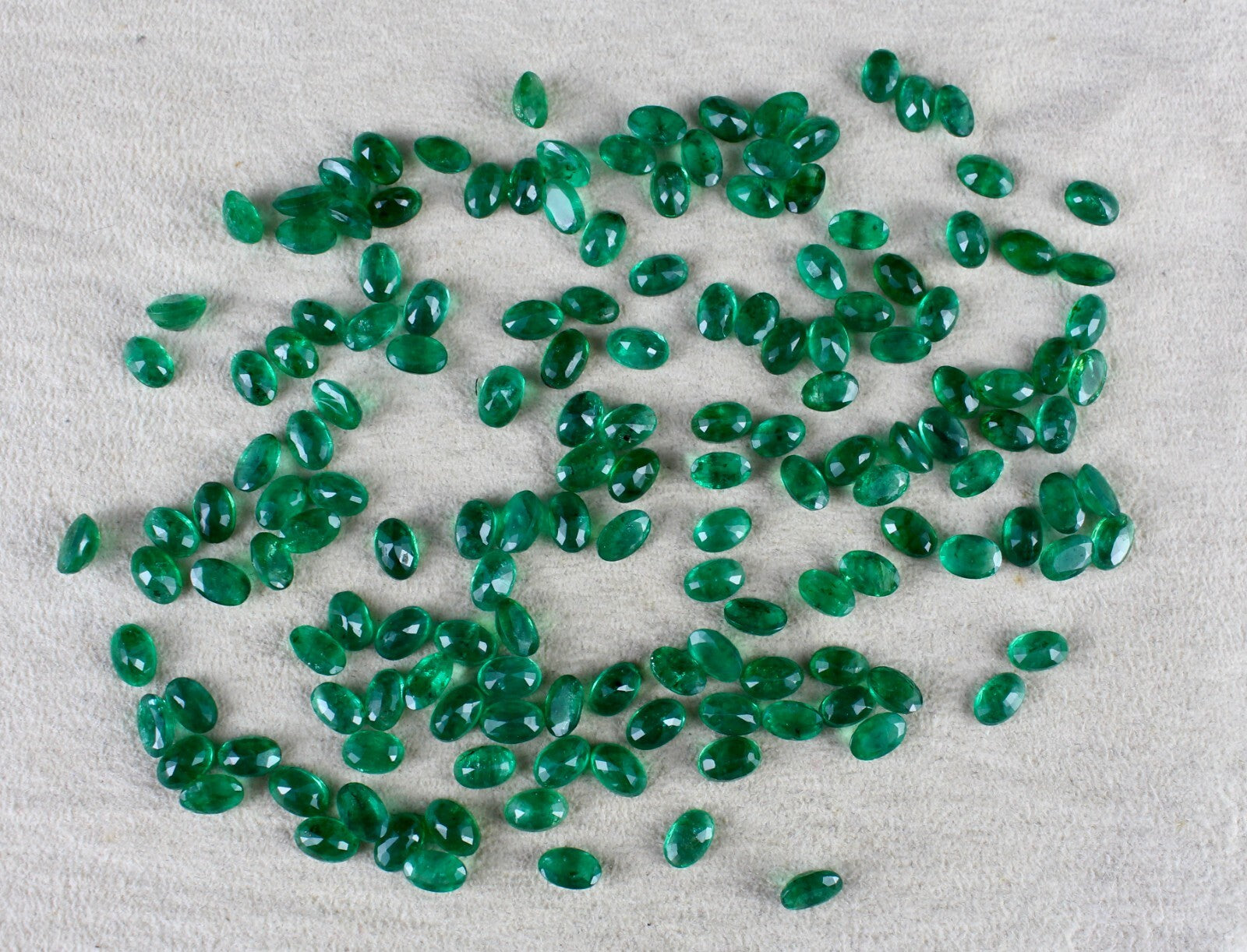 Natural Emerald Oval Cut 6x4mm 70.25ct 154pc Certified Loose Gemstone Jewelry