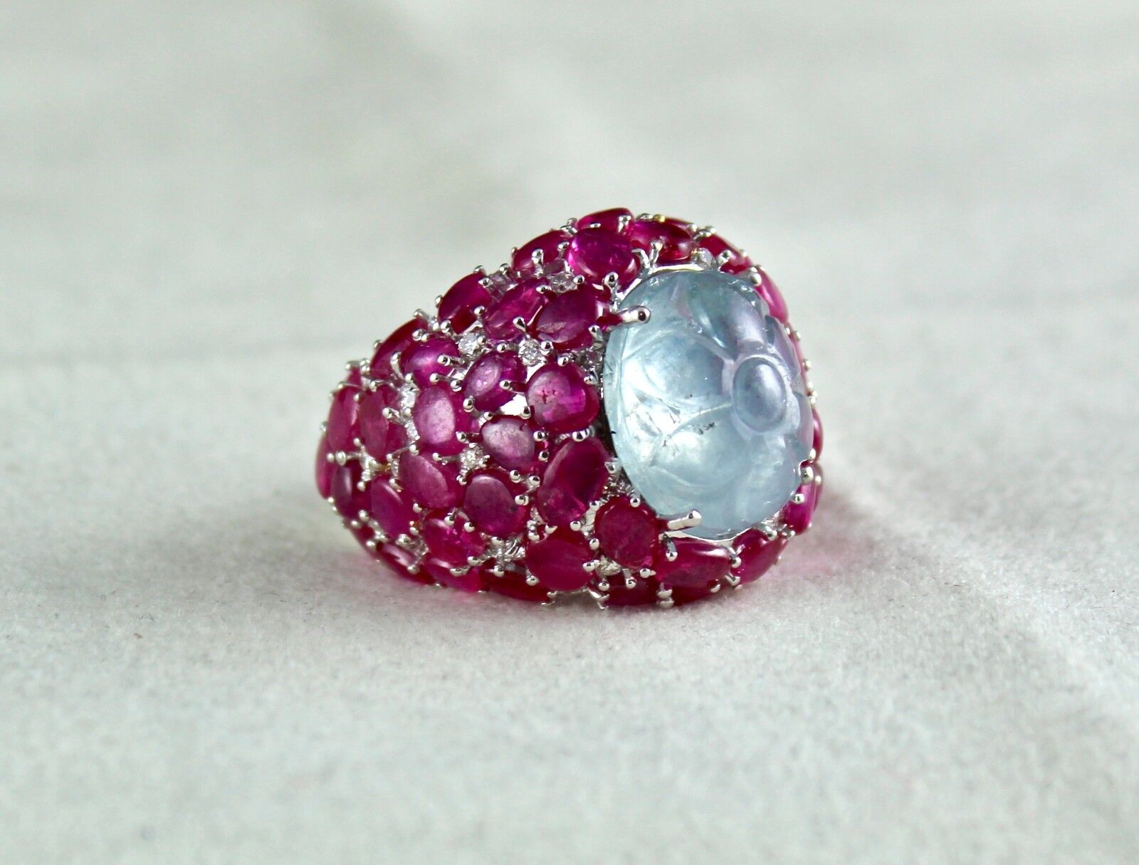 Natural Blue Sapphire Carved Rubies Cabochon Diamond Studded 18k Gold Party Ring