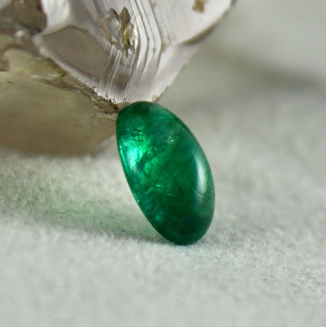 NATURAL ZAMBIAN EMERALD OVAL CABOCHON 3.70 CARATS GEMSTONE FOR RING PENDANT