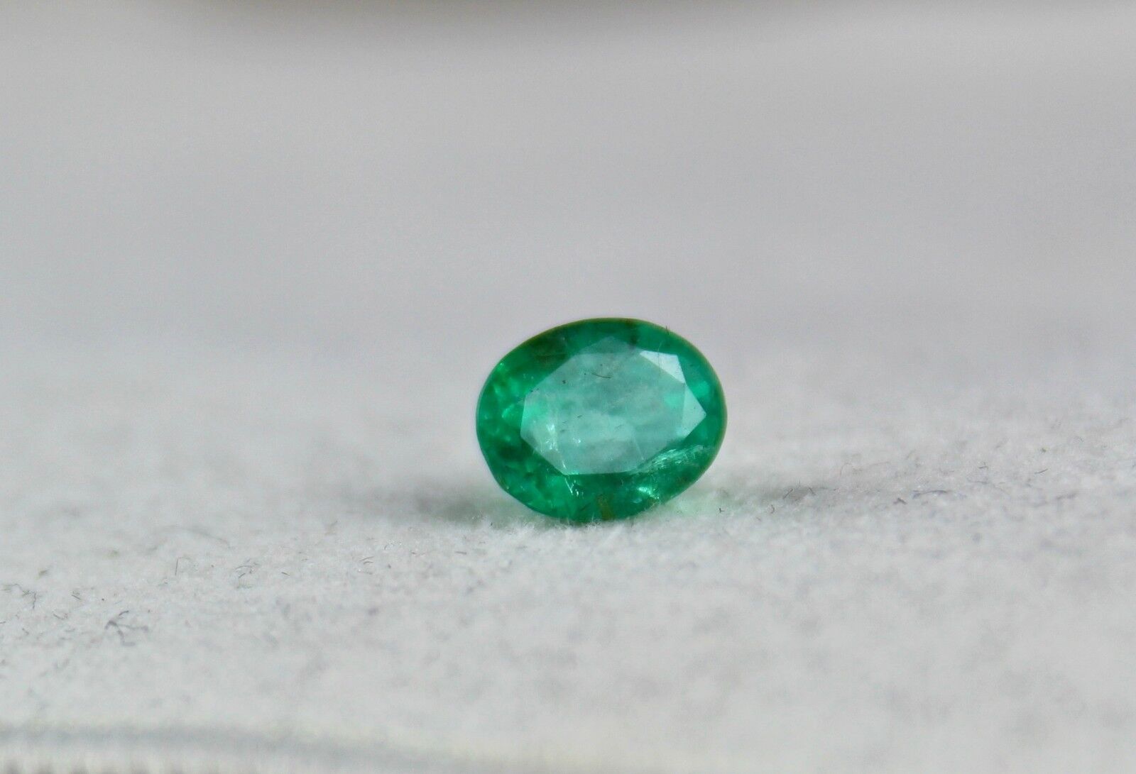 NATURAL ZAMBIA EMERALD OVAL CUT 1.37 CARATS GEMSTONE FOR RING PENDANT