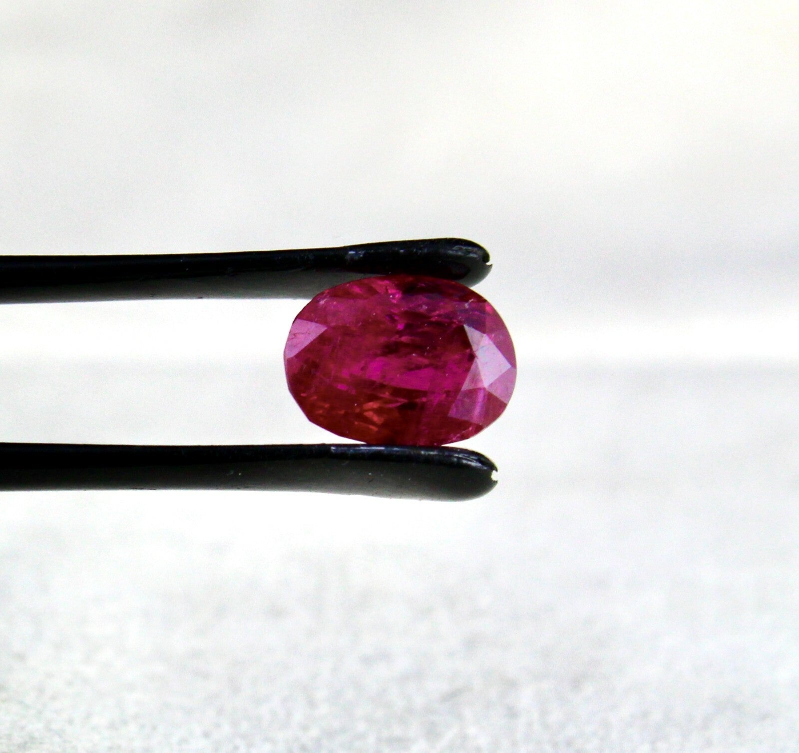 Certified Gtl Natural Unheat Burma Ruby 3.31 Ct Oval Cut For Ring Pendant