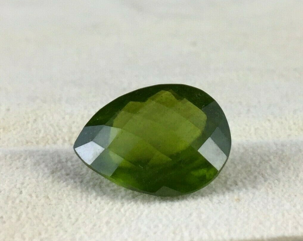Natural Green Vesuvianite Idocrase 16.06ct Pear Cut Gemstone For Ring Pendant