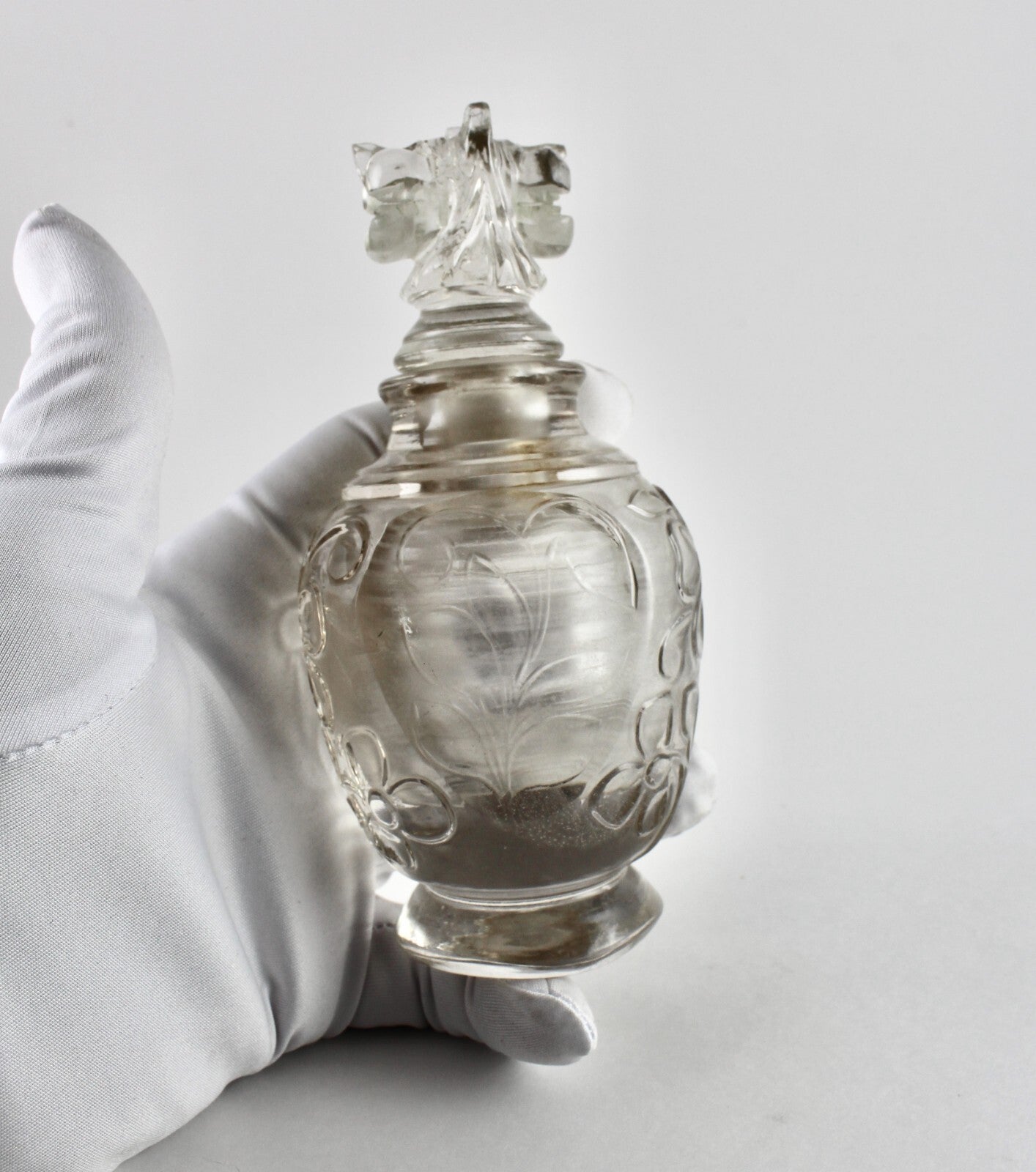 Certified Handmade Natural Rock Crystal 1950 Ct Quartz Perfume Bottle Home Décor