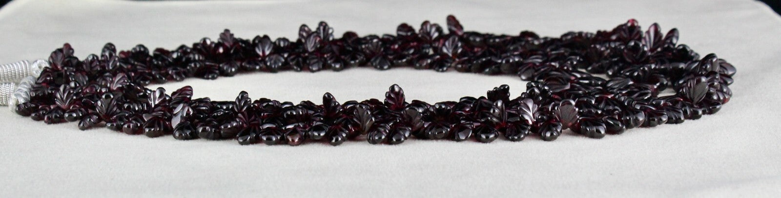 Certified Natural Red Garnet 1000 Carats Carved Leaves Gemstone Necklace