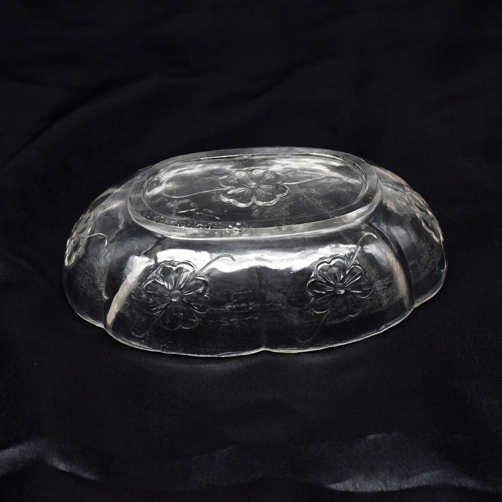 Certified Natural Rock Crystal Quartz 879 Ct Oval Engraved White Gem Bowl Decor